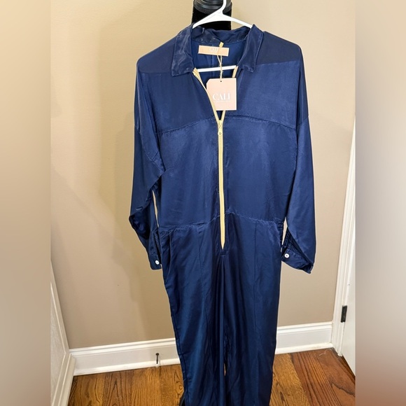 NWT Women’s CALI DREAMING Flightsuit- French Navy. Size Small - Picture 3 of 11